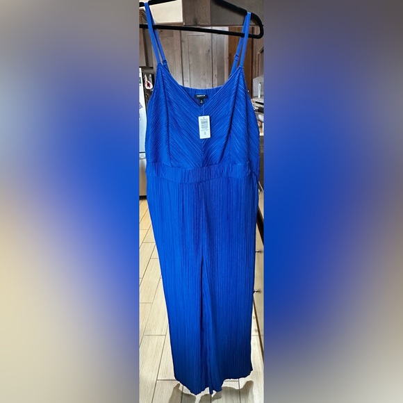 đź’™TORRID NWT CHIFFON PLEATED JUMPSUIT WITH POCKETS - Picture 6 of 7
